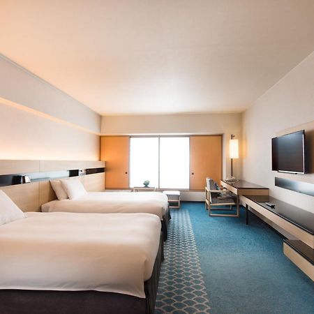 Hilton Tokyo Bay Hotel Urayasu Exterior foto